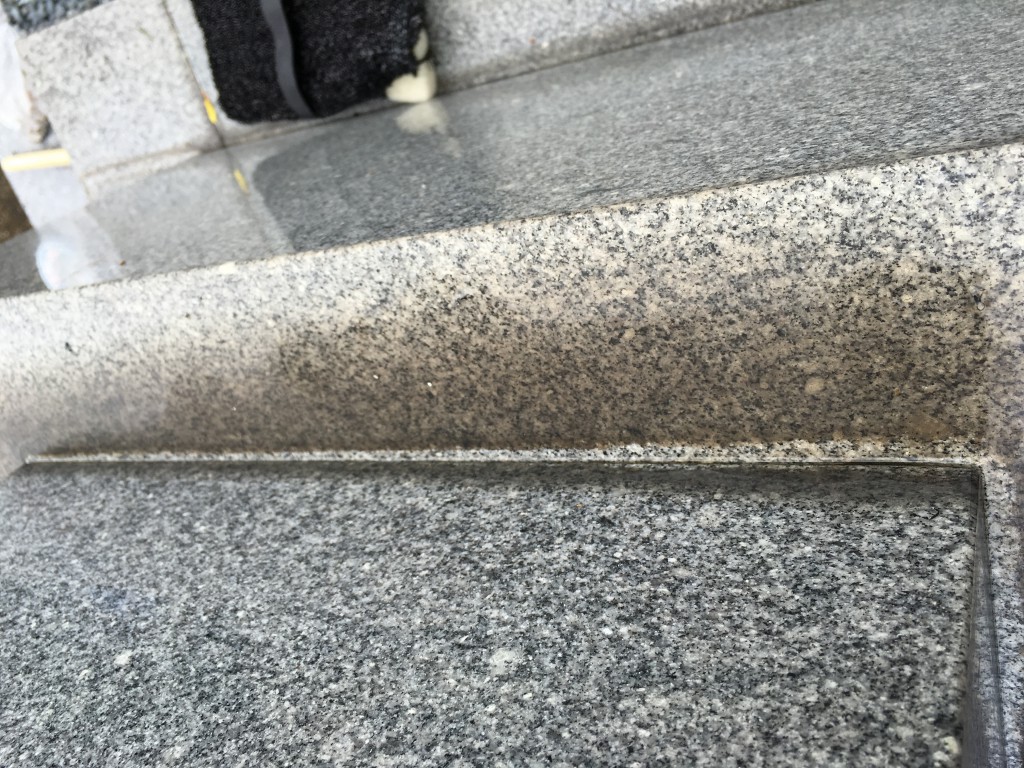 愛知の便利屋 防災王 お墓磨き お墓詣り代行